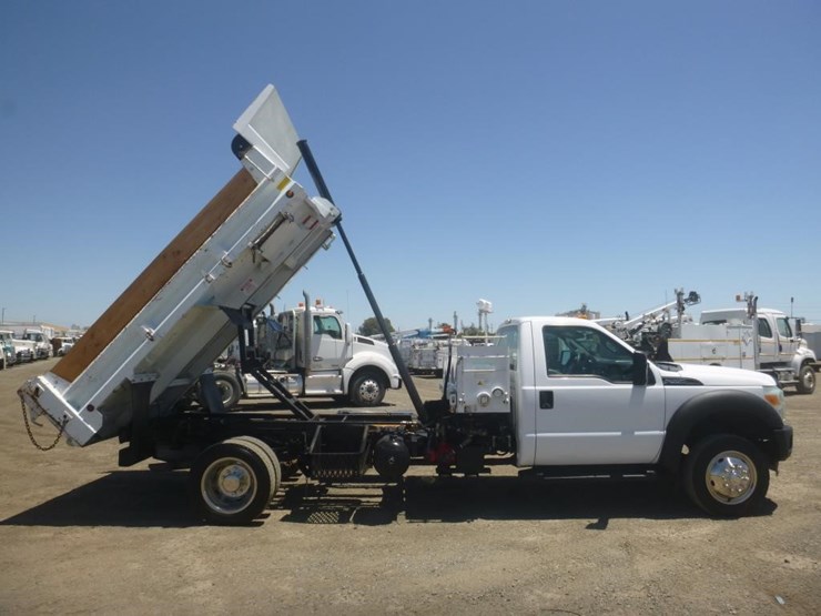 2011-ford-f550-image-9