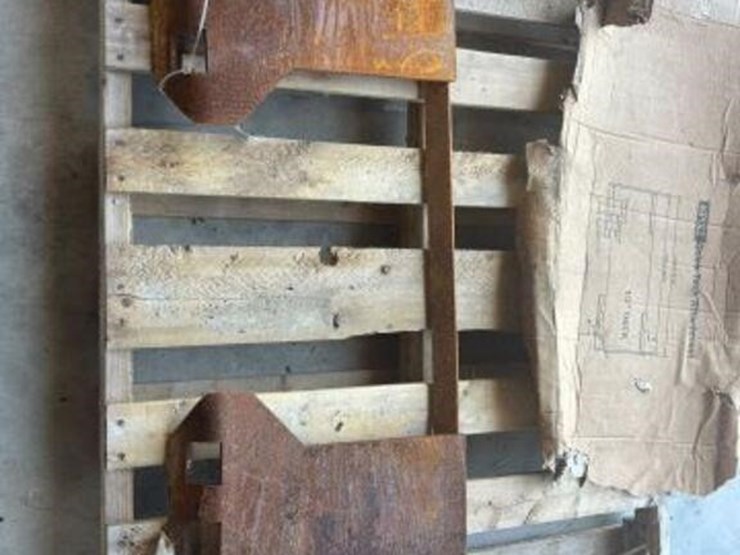 unused-q/c-skid-steer-mount-plate-image-12