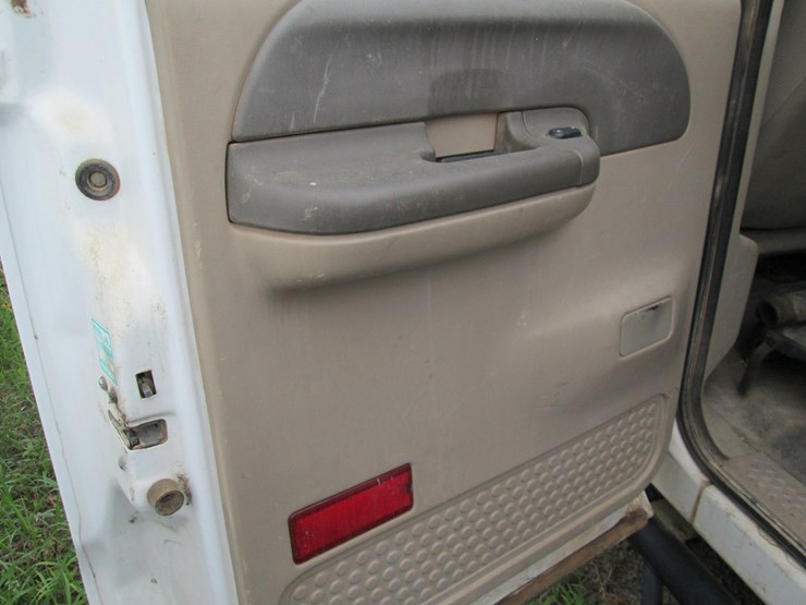 2004-ford-f450-xlt-image-29