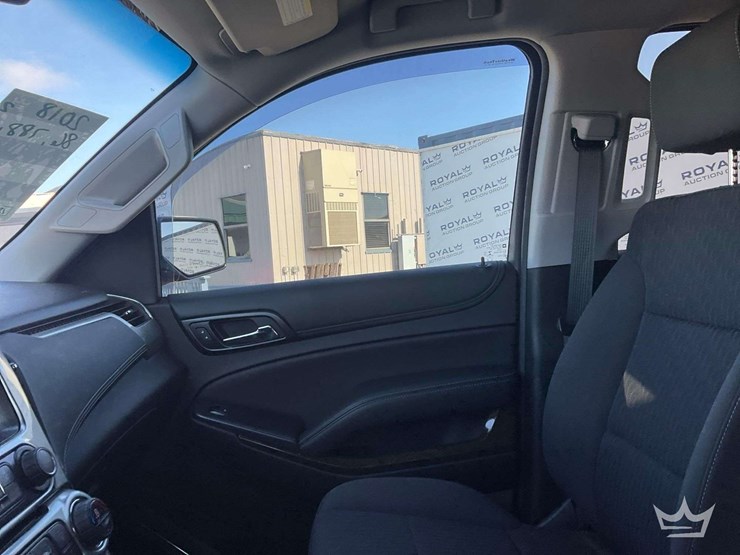 2018-chevrolet-tahoe-image-10