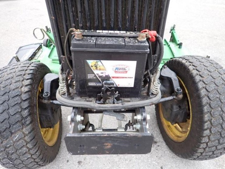 john-deere-200-image-33