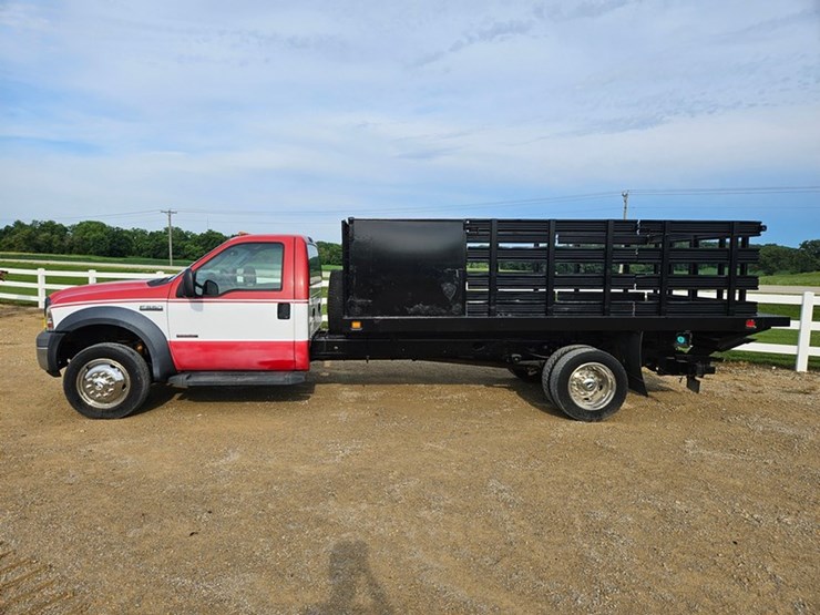 2007-ford-f550-image-2
