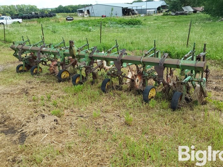 john-deere-er008-6r30"-crop-cultivator-image-1