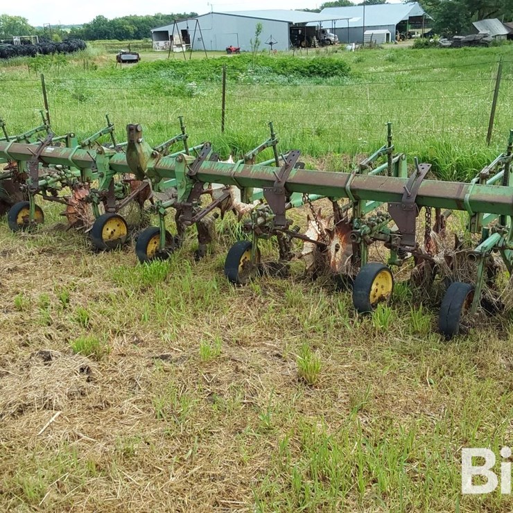 John Deere ER008 6R30" Crop Cultivator