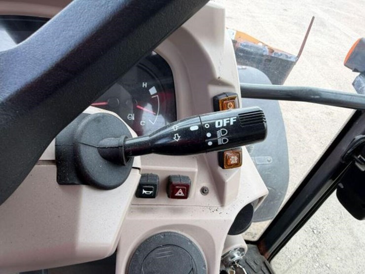kubota-m7060d-image-11