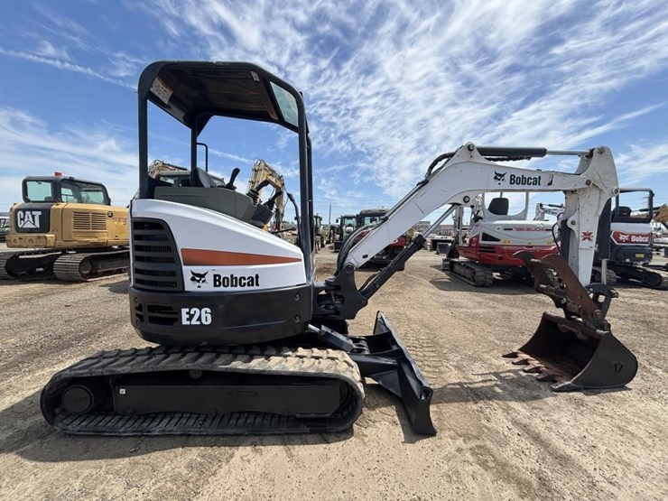 2013-bobcat-e26-image-7