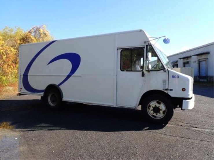 2008-freightliner-mt55-image-4