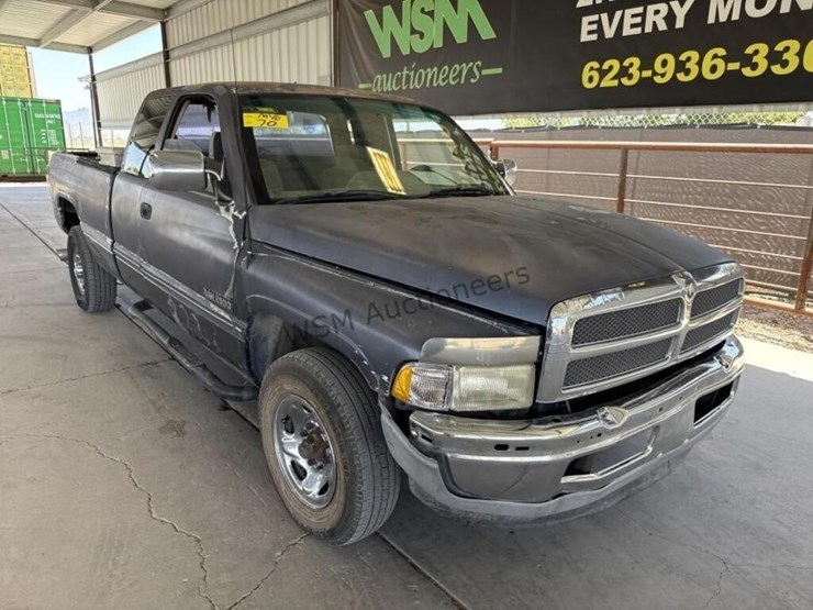 1997-dodge-ram-2500-image-2