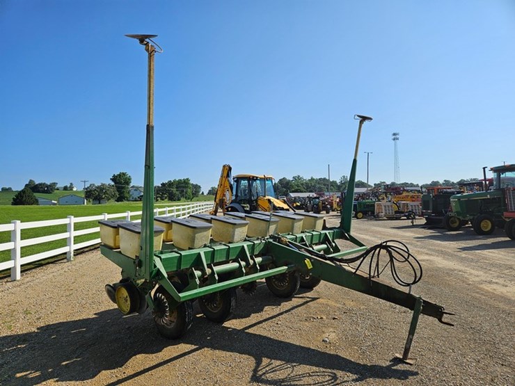 john-deere-7000-image-7
