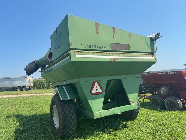 ez-trail-model-500-grain-cart.-image-4
