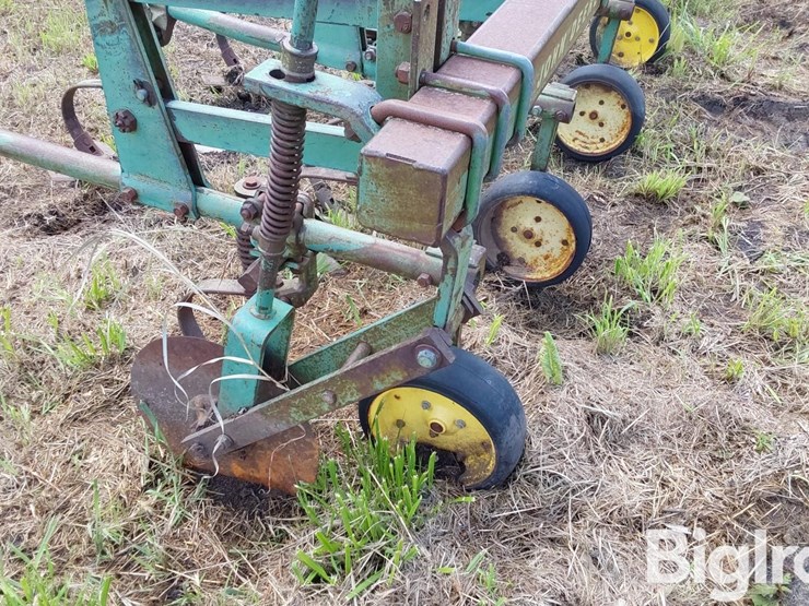 john-deere-6r30"-crop-cultivator-image-13