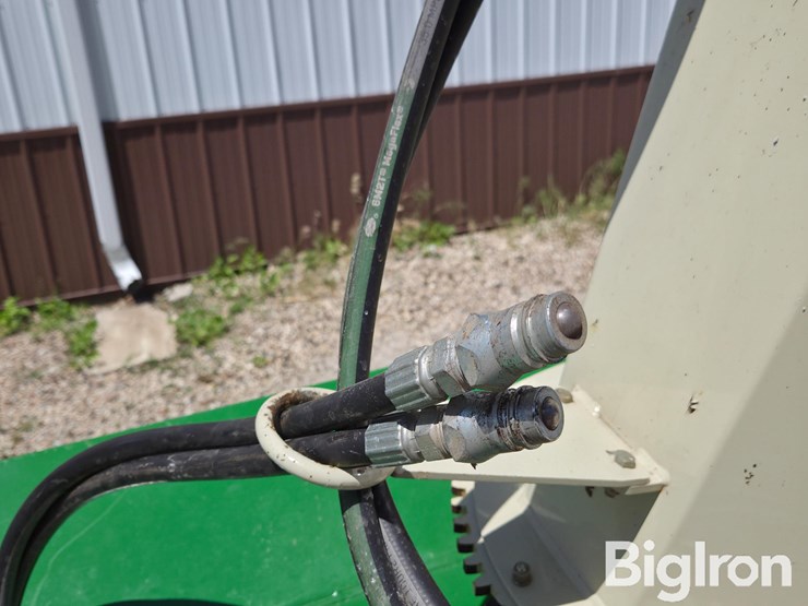 farm-king-960-snowblower-image-11