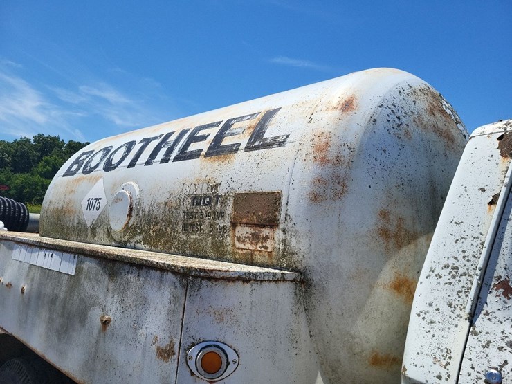 ford-f700-image-23