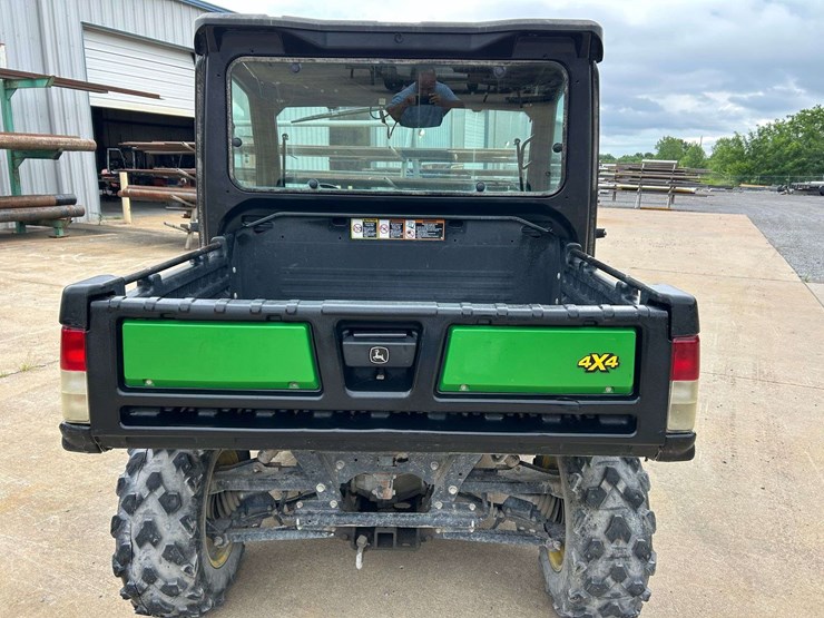2019-john-deere-gator-image-9