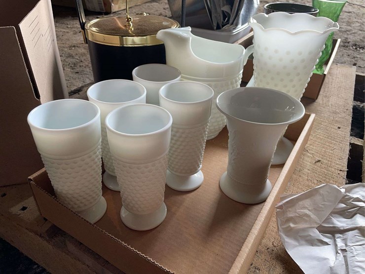 barware-collection-including-ice-bucket,-milk-glass,-and-assorted-drink-stirrers-image-4