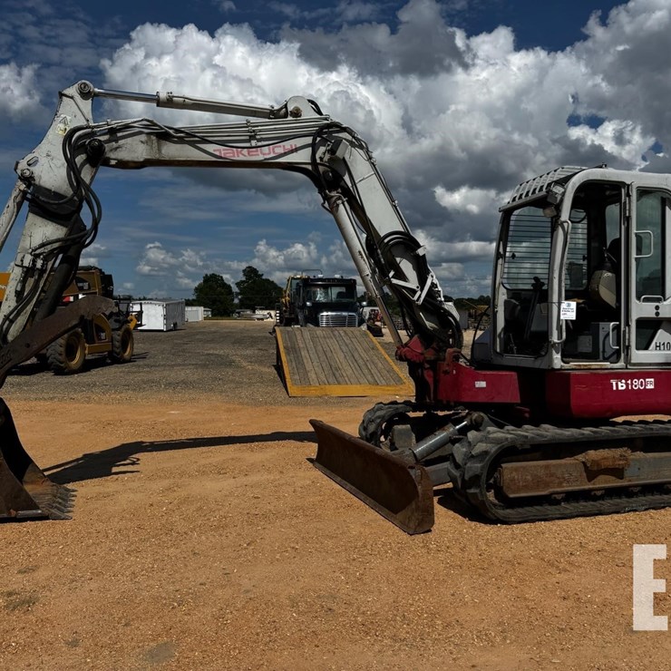 TAKEUCHI TB180FR