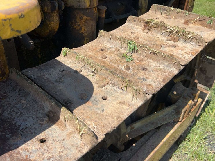 caterpillar-d2-image-25