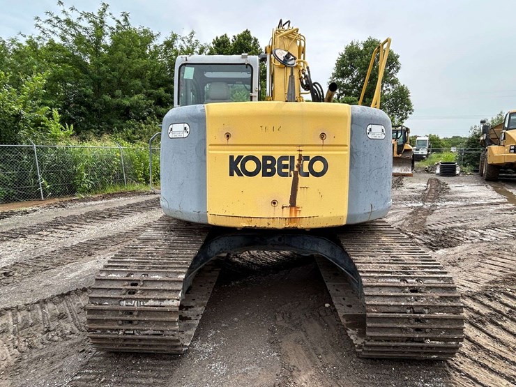 2003-kobelco-sk135sr-lc-image-7