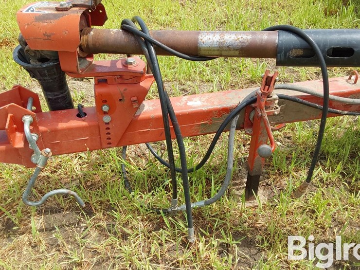 2001-new-holland-575-image-11