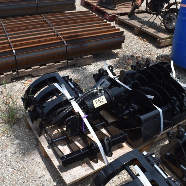 MINI EXCAVATOR ATTACHMENT SET