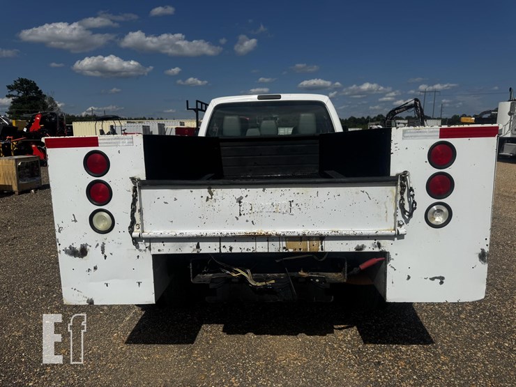 2016-ford-f350-image-4