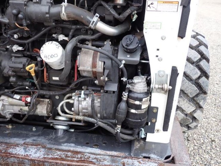 2020-bobcat-s850-image-16