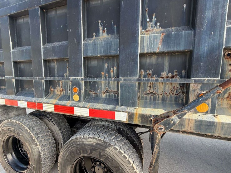 2006-mack-granite-ct713-image-47