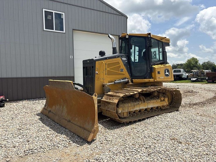 deere-700l-image-1