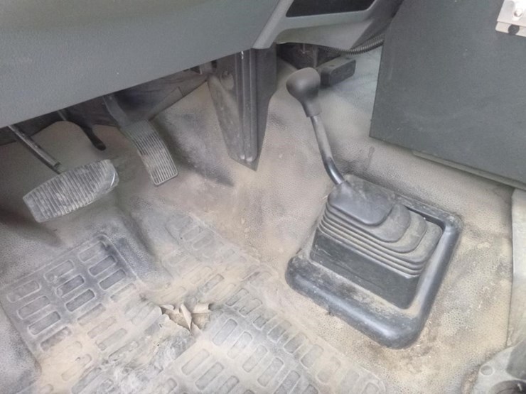 2014-ford-f350-image-16
