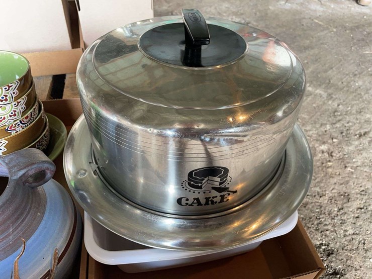 assorted-kitchenware-and-decorative-items-collection-image-2