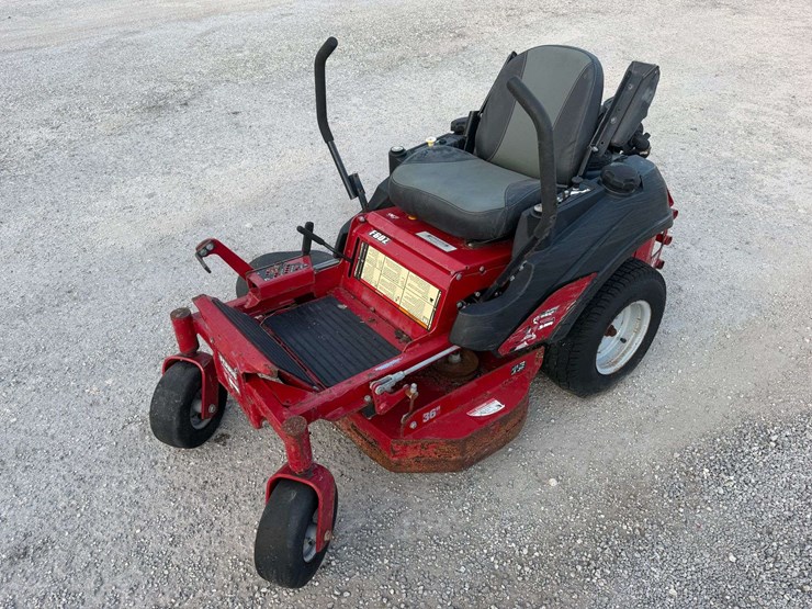 2017-ferris-zero-turn-mower-image-1