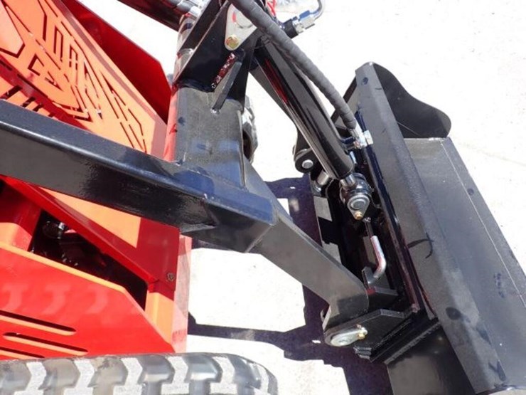 unused-2026-sdlanch-ssl580-skid-steer-image-30