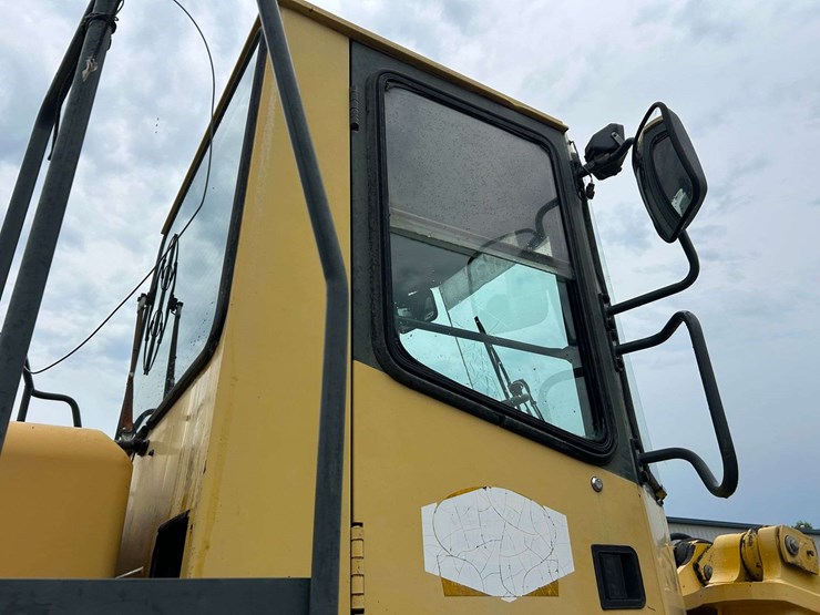 2003-komatsu-wa250-3mc-image-11