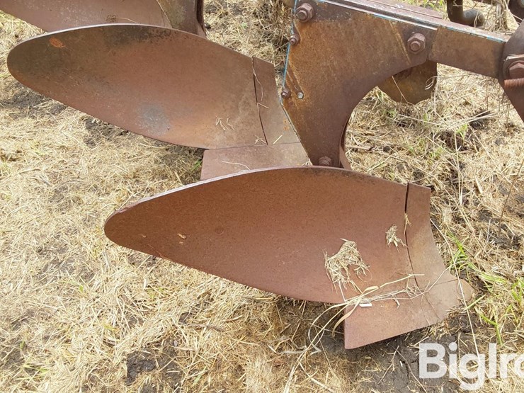 ford-4x14"-mounted-plow-image-8