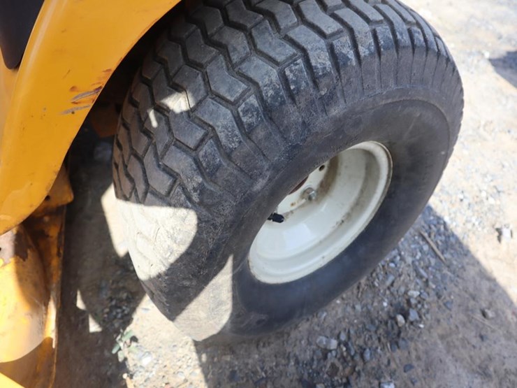cub-cadet-lt1042-image-12