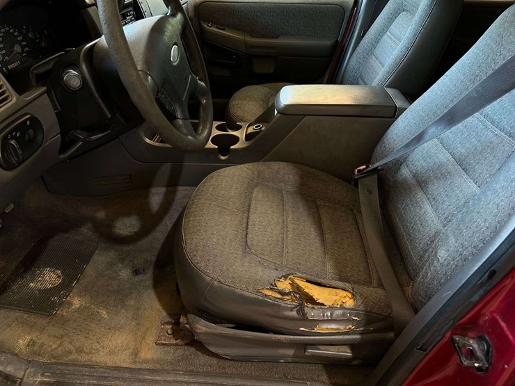 2002-ford-explorer-image-20
