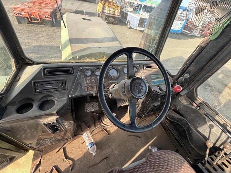1980-steiger-bearcat-image-12