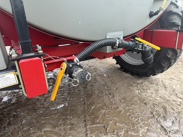 case-ih-2800-image-21