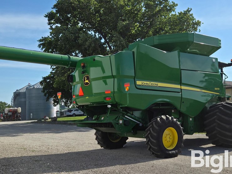 2017-john-deere-s670-image-5