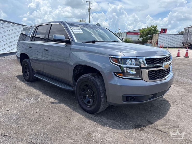 2018-chevrolet-tahoe-image-2