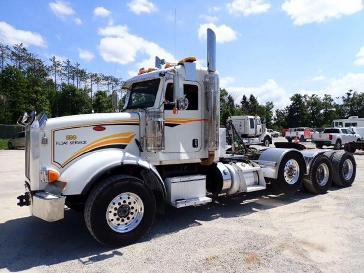 2013-peterbilt-367-image-1