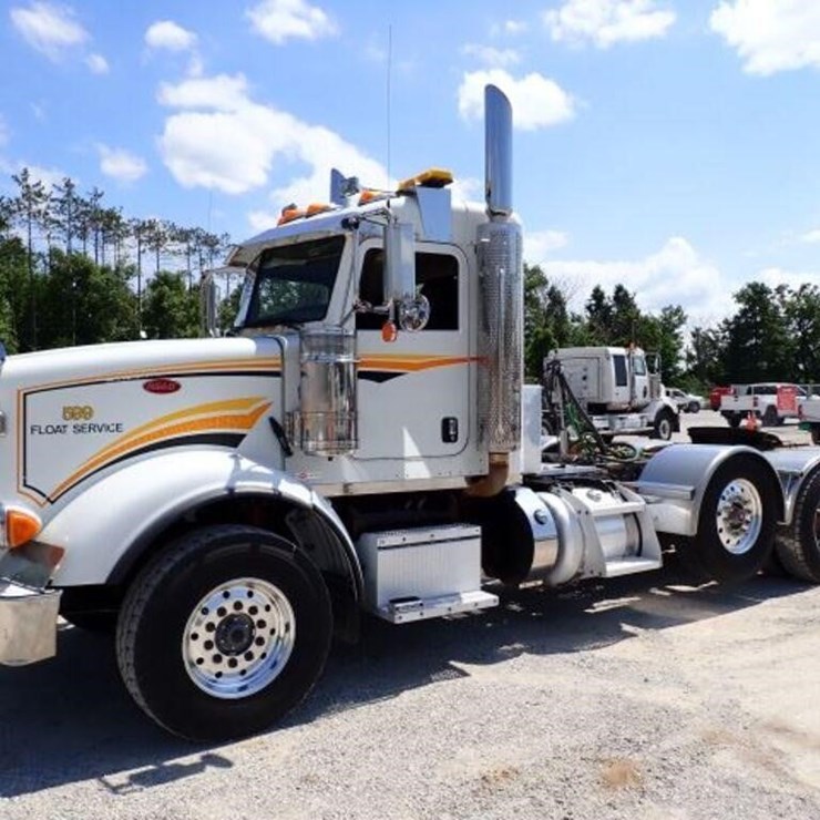 2013 PETERBILT 367