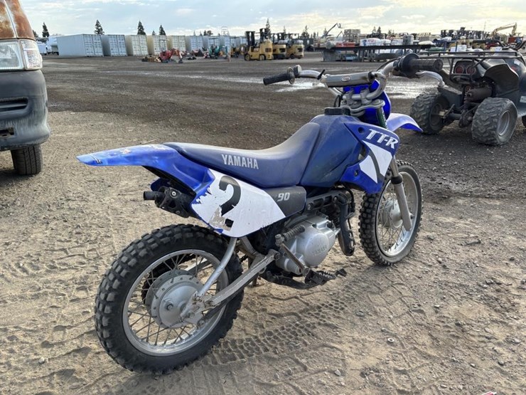 2002-yamaha-dirt-bike-image-3