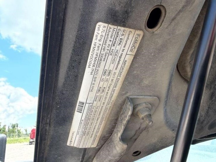 2016-ford-f550-xl-image-17