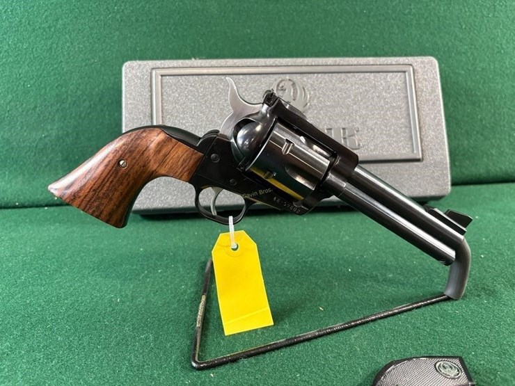 ruger-new-mdl.-blackhawk-45colt-revolver-image-2