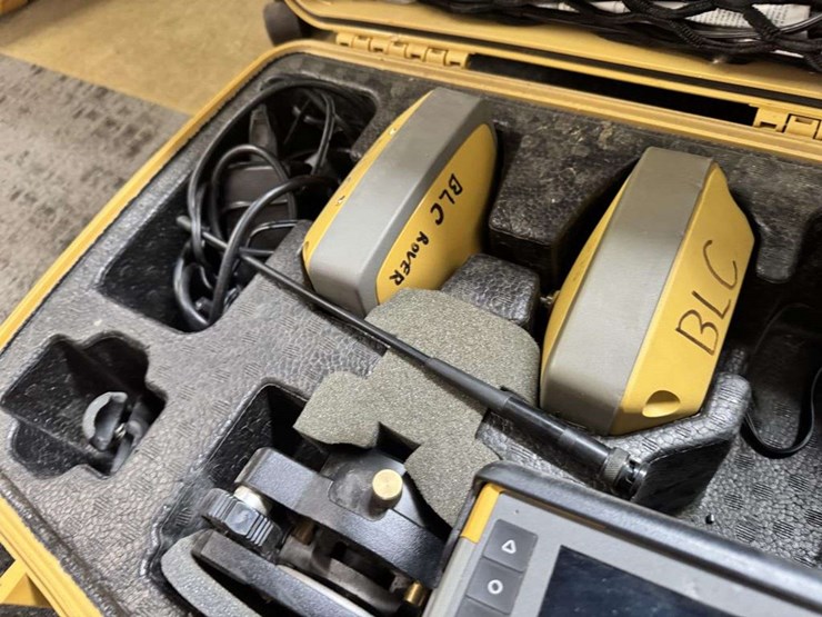 topcon-hiper-vr-gnss-receiver-image-4