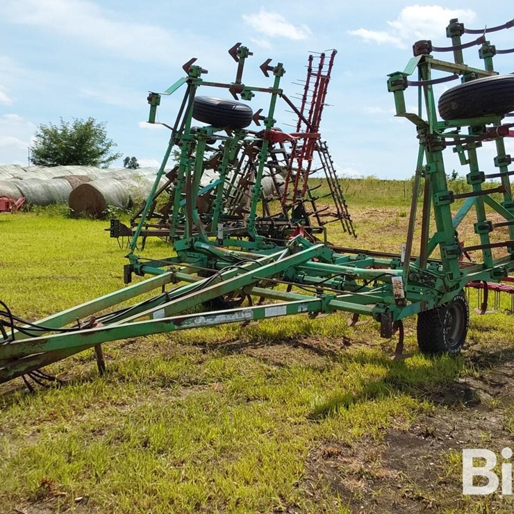 Deutz-Allis 27' Field Cultivator