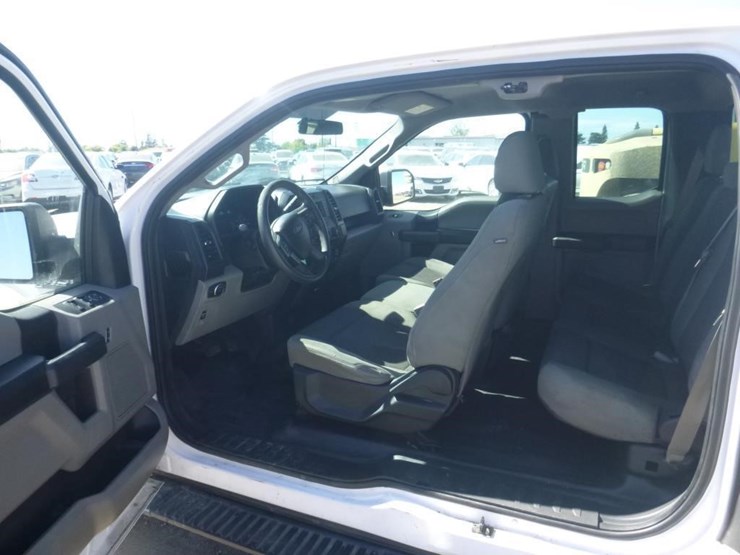 2016-ford-f150-image-5