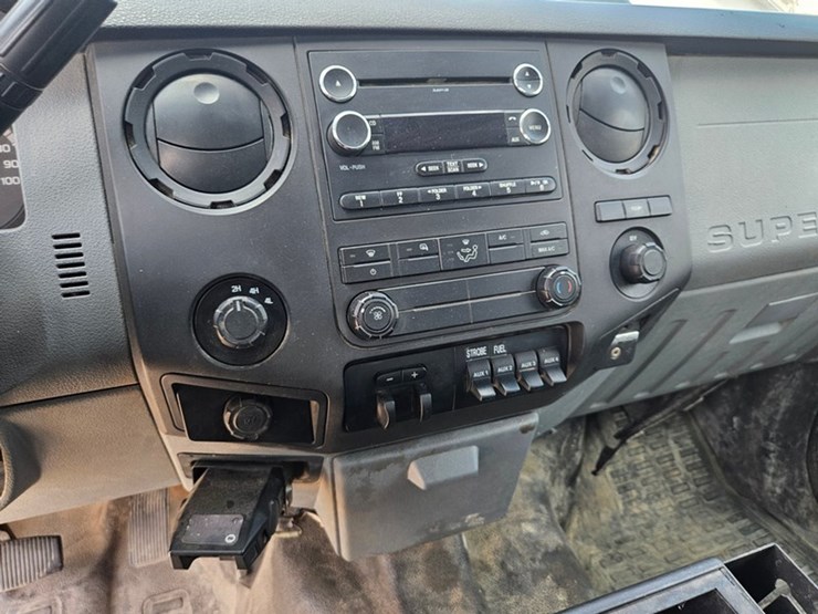 2013-ford-f350-image-29