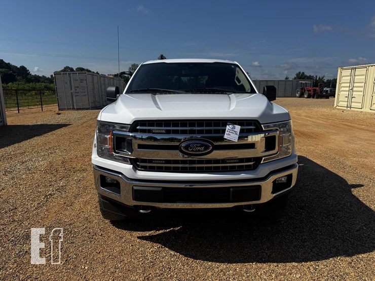 2021-ford-f150-xlt-image-10